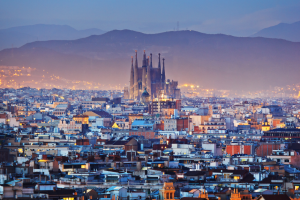Barcellona con visita di Narbonne e la navigazione in Camargue