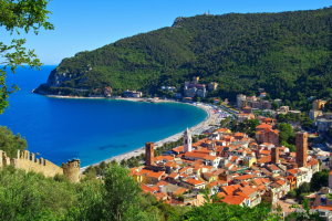 Trekking da Spotorno a Noli tra antiche crêuze e strade romane