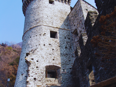 Il castello di Vogogna e i mercatini di Domodossola