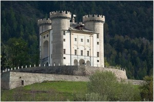 Il Castello di Aymavilles e la valle di Cogne