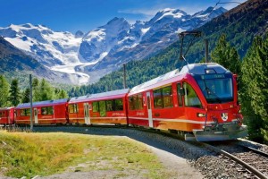 Il Trenino rosso del Bernina e i piccoli borghi montani